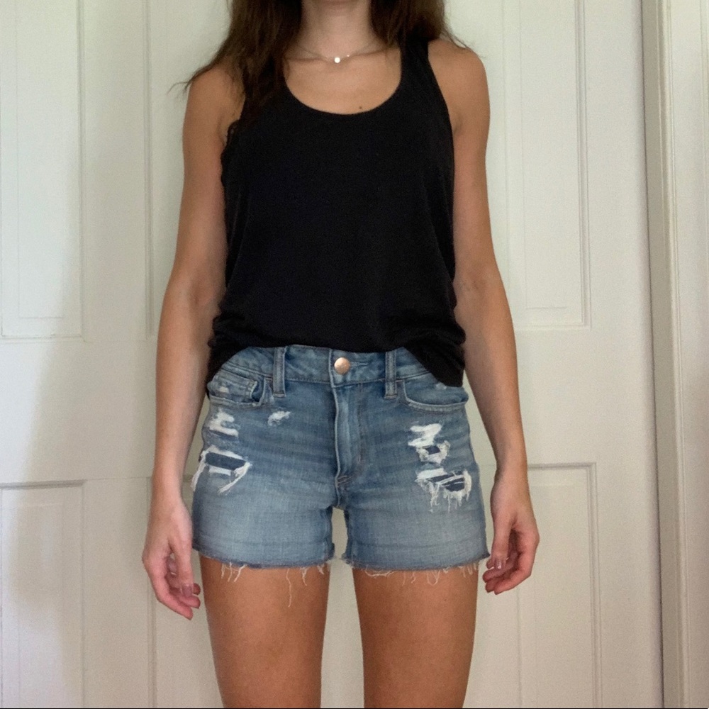 American Eagle shorts. Size: 4